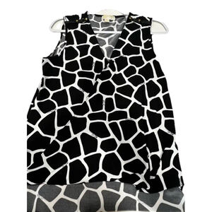 Michael Kors Black And White Giraffe Print Sleeveless Top, Size Medium